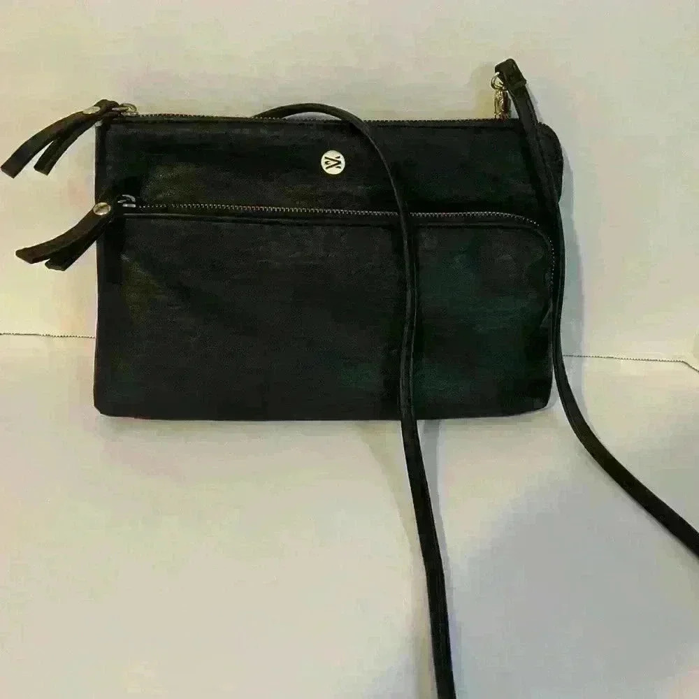 Traventi Leather double slip black crossbody hand‎ bag